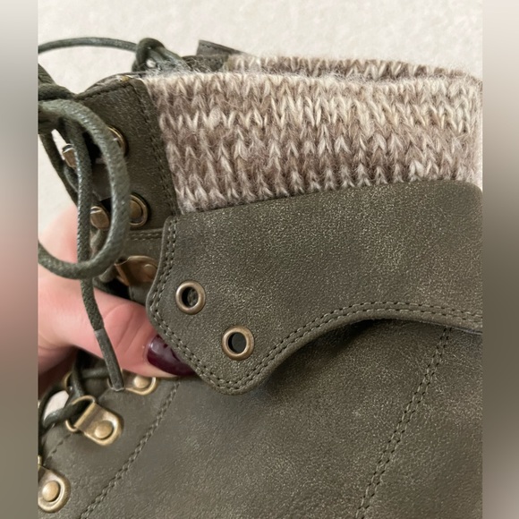 Practically new JustFab boots💚🤎 - Picture 5 of 5